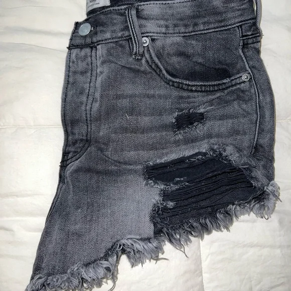 We the Free Black Cut Offs - Size 29 - Picture 3 of 5